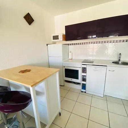 Apartment Calme Et Proche Avec Parking A - Fr-1-2-327 Hendaye